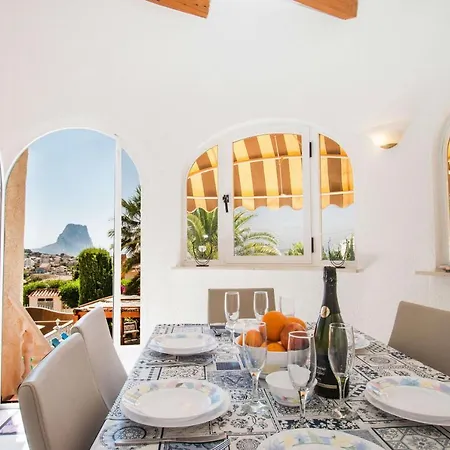 Erik - Plusholidays Villa